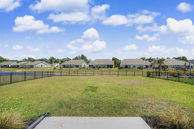 1084 Maxwell Dr., Little River, SC 29566