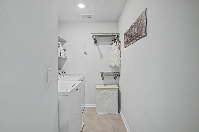 1084 Maxwell Dr., Little River, SC 29566