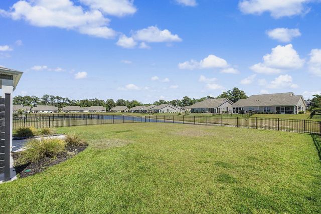1084 Maxwell Dr., Little River, SC 29566