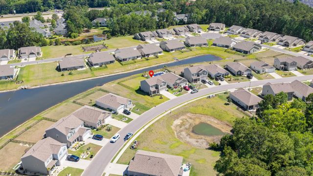 1084 Maxwell Dr., Little River, SC 29566