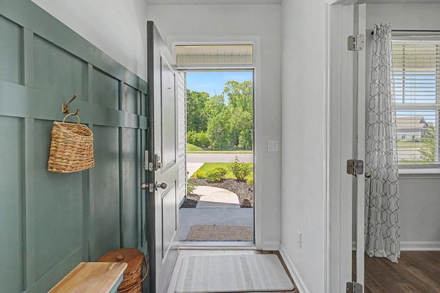 1084 Maxwell Dr., Little River, SC 29566