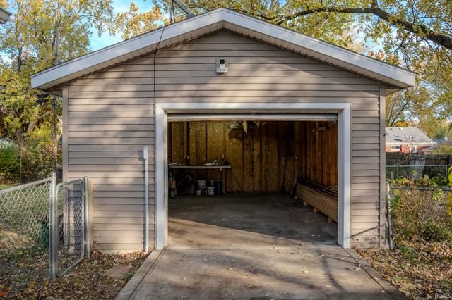 556 Montclair Drive, New Haven, IN 46774