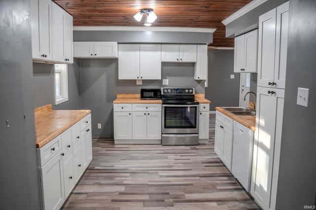 556 Montclair Drive, New Haven, IN 46774