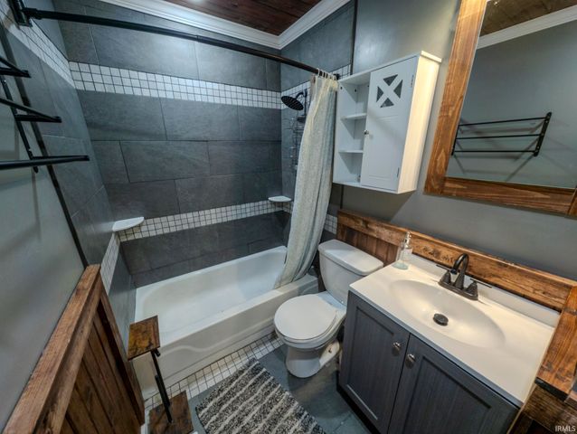 556 Montclair Drive, New Haven, IN 46774