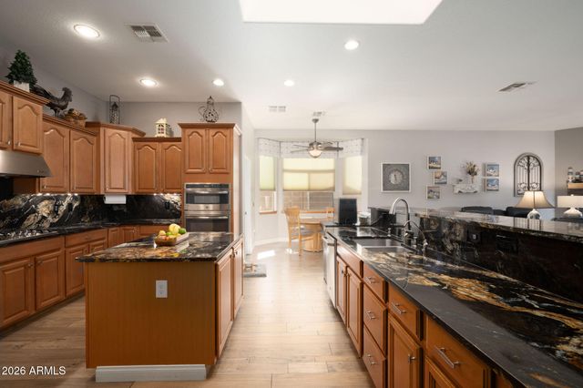 17822 N ERIN Lane, Surprise, AZ 85374