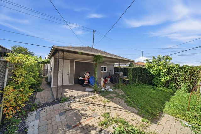 6148 S Moody Avenue, Chicago, IL 60638