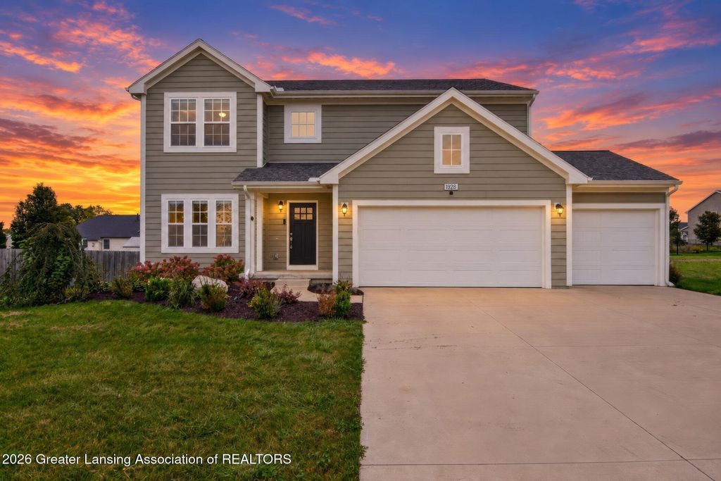 1928 Boysenberry Lane, Holt, MI 48842