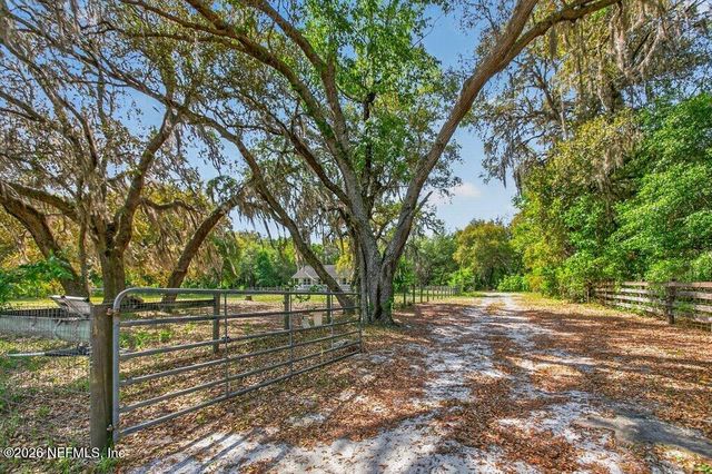 461 OLD STARKE Road, Palatka, FL 32177