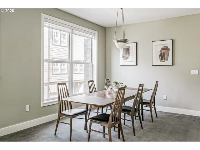 727 Se 34TH Ave, Portland, OR 97214