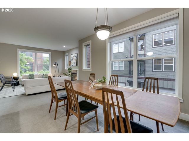 727 Se 34TH Ave, Portland, OR 97214