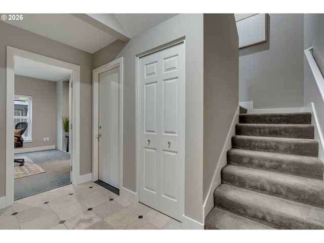 727 Se 34TH Ave, Portland, OR 97214