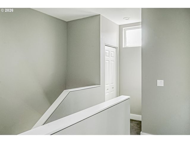727 Se 34TH Ave, Portland, OR 97214