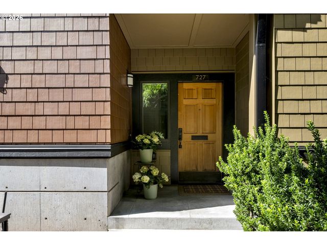 727 Se 34TH Ave, Portland, OR 97214