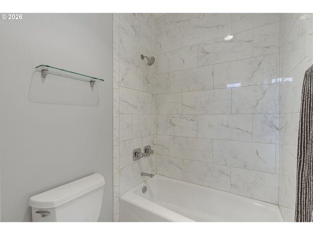 727 Se 34TH Ave, Portland, OR 97214