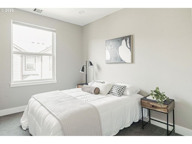 727 Se 34TH Ave, Portland, OR 97214