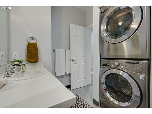 727 Se 34TH Ave, Portland, OR 97214