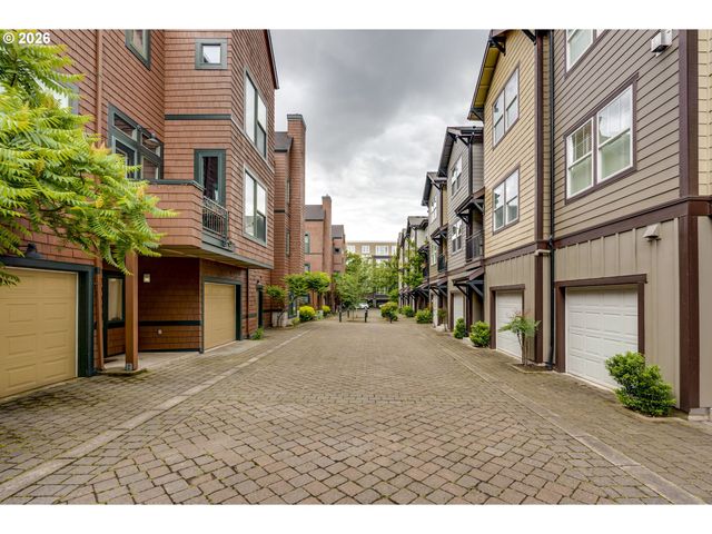 727 Se 34TH Ave, Portland, OR 97214