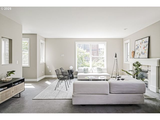 727 Se 34TH Ave, Portland, OR 97214