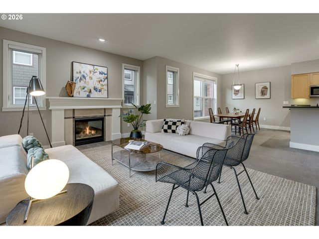 727 Se 34TH Ave, Portland, OR 97214