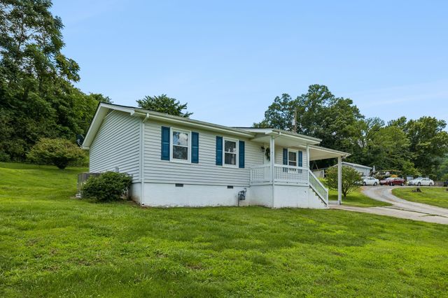 14 Morris Ln, Pleasant Shade, TN 37145