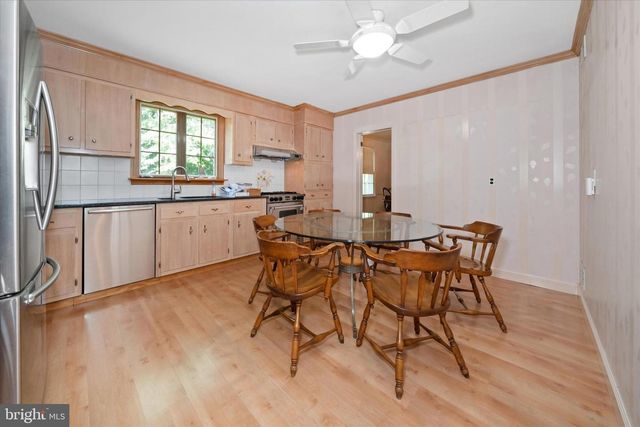 8 JANICE DR, Wilmington, DE 19810