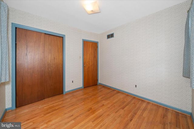 8 JANICE DR, Wilmington, DE 19810