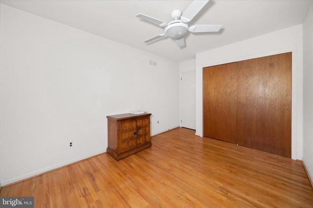 8 JANICE DR, Wilmington, DE 19810