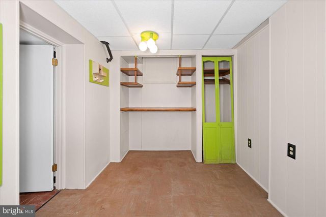 8 JANICE DR, Wilmington, DE 19810