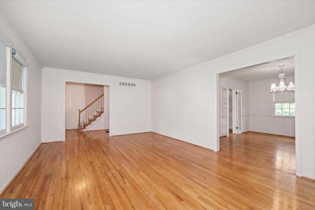8 JANICE DR, Wilmington, DE 19810