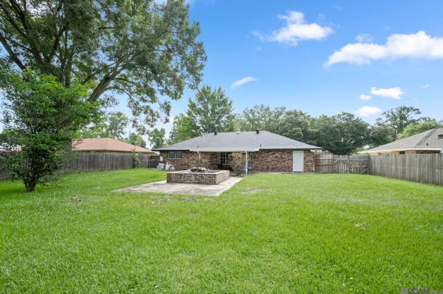 11313 Triche Rd, Gonzales, LA 70737