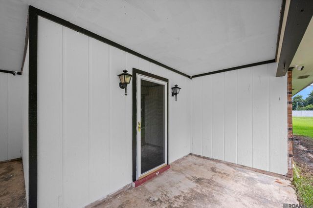 11313 Triche Rd, Gonzales, LA 70737