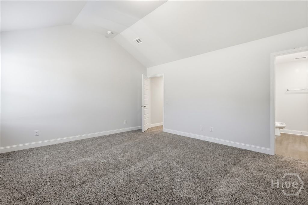 Image 12 of property listing at 140 Stafford Loop, Richmond Hill, GA 31324
