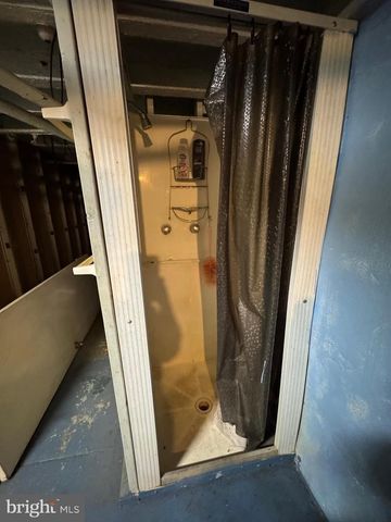 7106 ELMWOOD AVE, Philadelphia, PA 19142