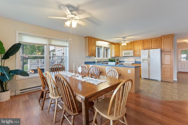 7017 BAY FRONT DR, Annapolis, MD 21403