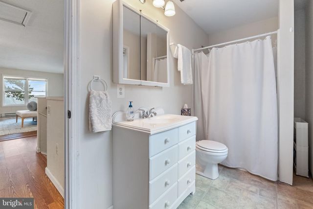 7017 BAY FRONT DR, Annapolis, MD 21403