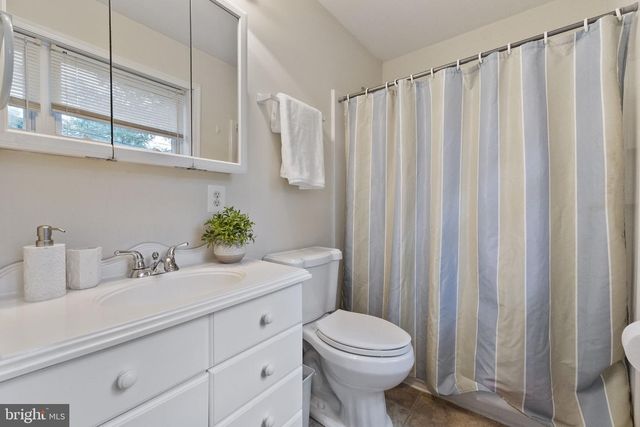 7017 BAY FRONT DR, Annapolis, MD 21403