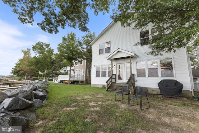7017 BAY FRONT DR, Annapolis, MD 21403
