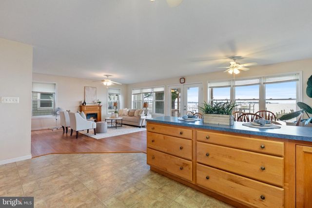 7017 BAY FRONT DR, Annapolis, MD 21403
