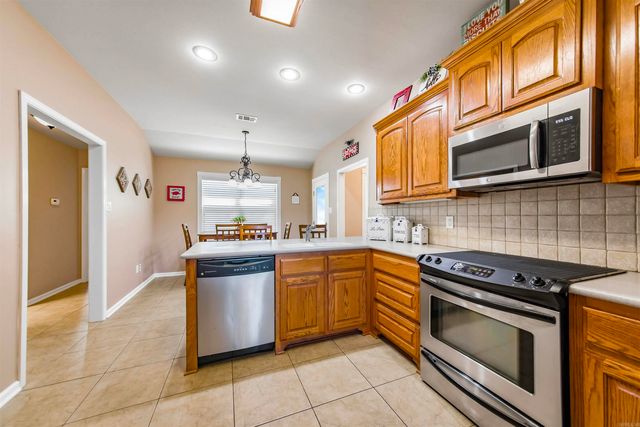 4108 Olympia Drive, Bryant, AR 72022