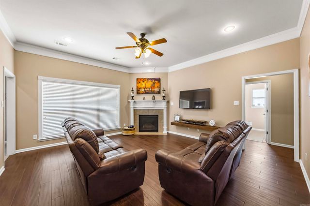 4108 Olympia Drive, Bryant, AR 72022