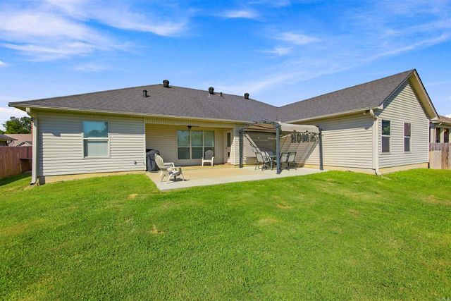 4108 Olympia Drive, Bryant, AR 72022