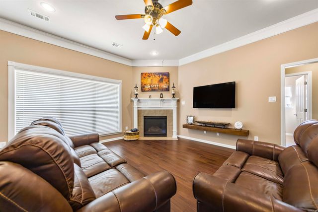 4108 Olympia Drive, Bryant, AR 72022