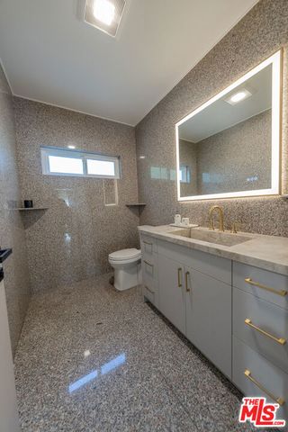 688 Glenmore Boulevard, Glendale, CA 91206