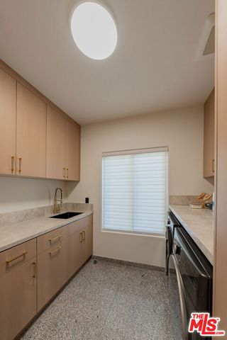 688 Glenmore Boulevard, Glendale, CA 91206