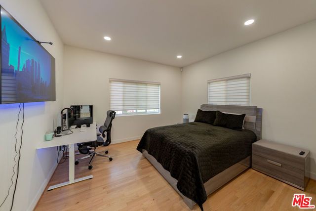 688 Glenmore Boulevard, Glendale, CA 91206