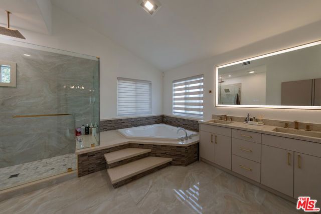 688 Glenmore Boulevard, Glendale, CA 91206