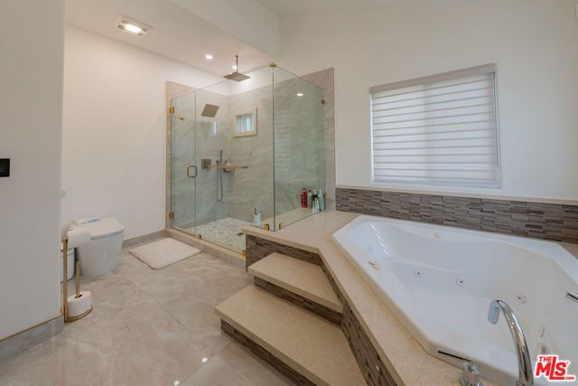688 Glenmore Boulevard, Glendale, CA 91206