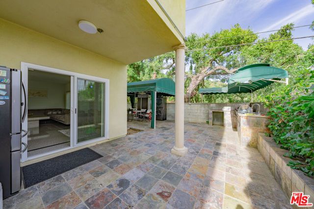 688 Glenmore Boulevard, Glendale, CA 91206