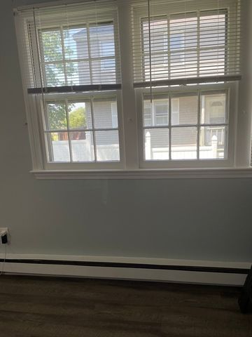 48 King St 48, Mansfield, MA 02048
