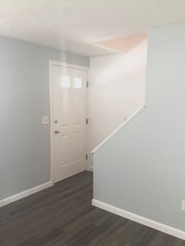 48 King St 48, Mansfield, MA 02048